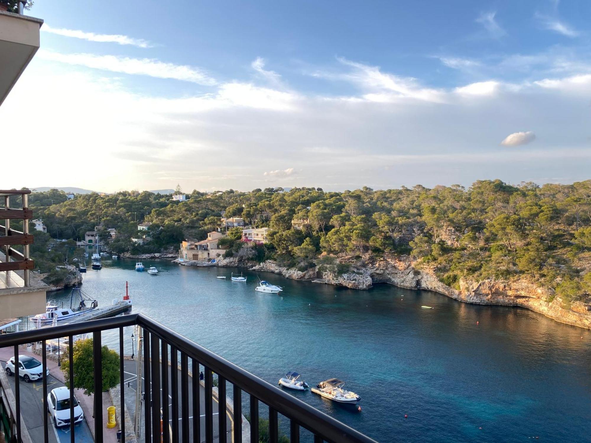 Hostal Restaurante Cala Cala Figuera  Bagian luar foto