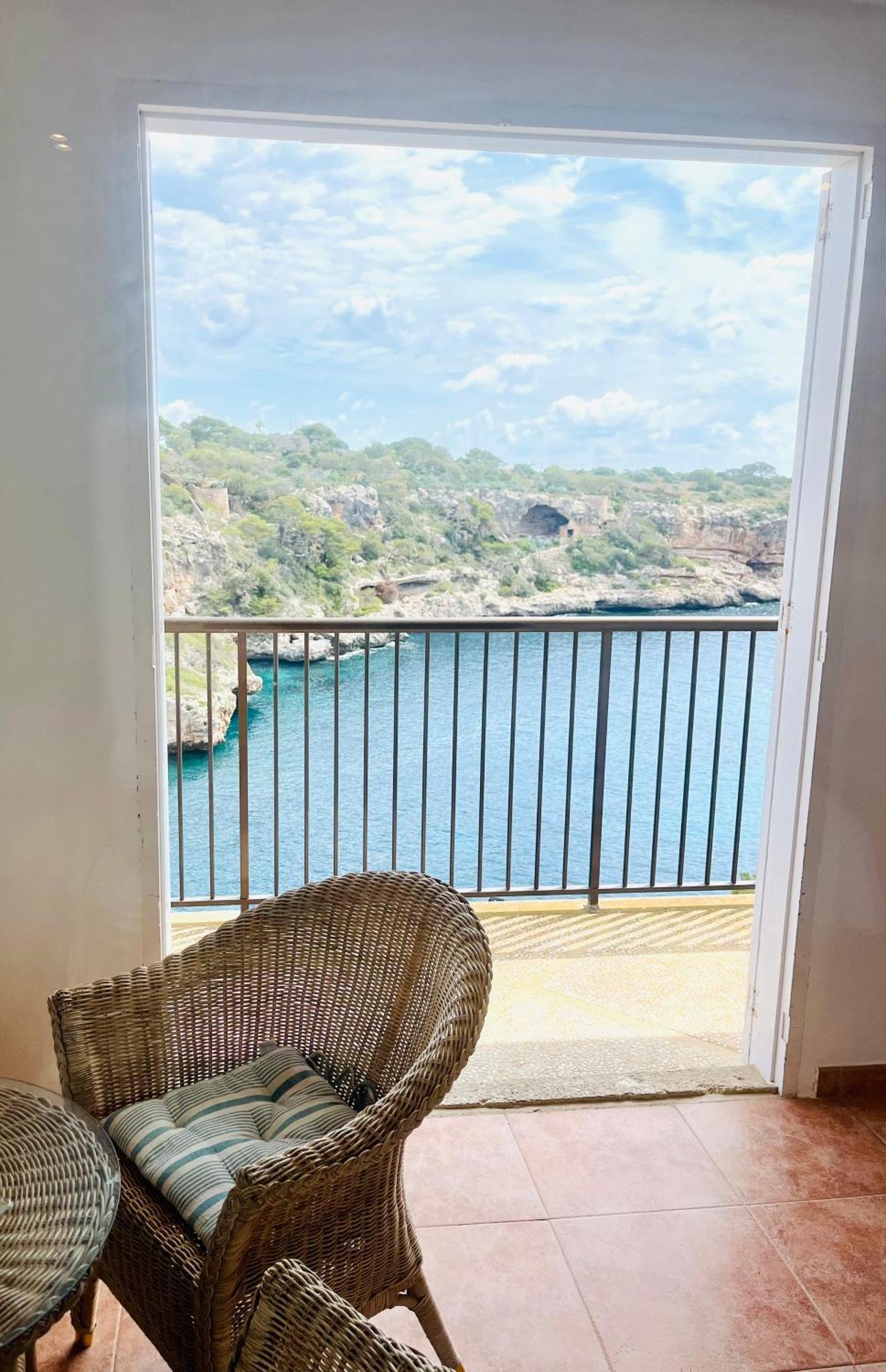 Hostal Restaurante Cala Cala Figuera  Bagian luar foto